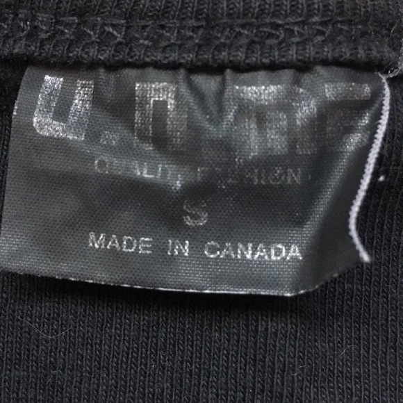 Vintage cropped black t-shirt with Vancouver logo - Picture 3 of 4